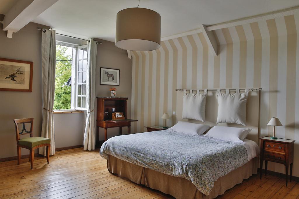 Clerval Maison D'Hotes Et Gites Dragey 객실 사진